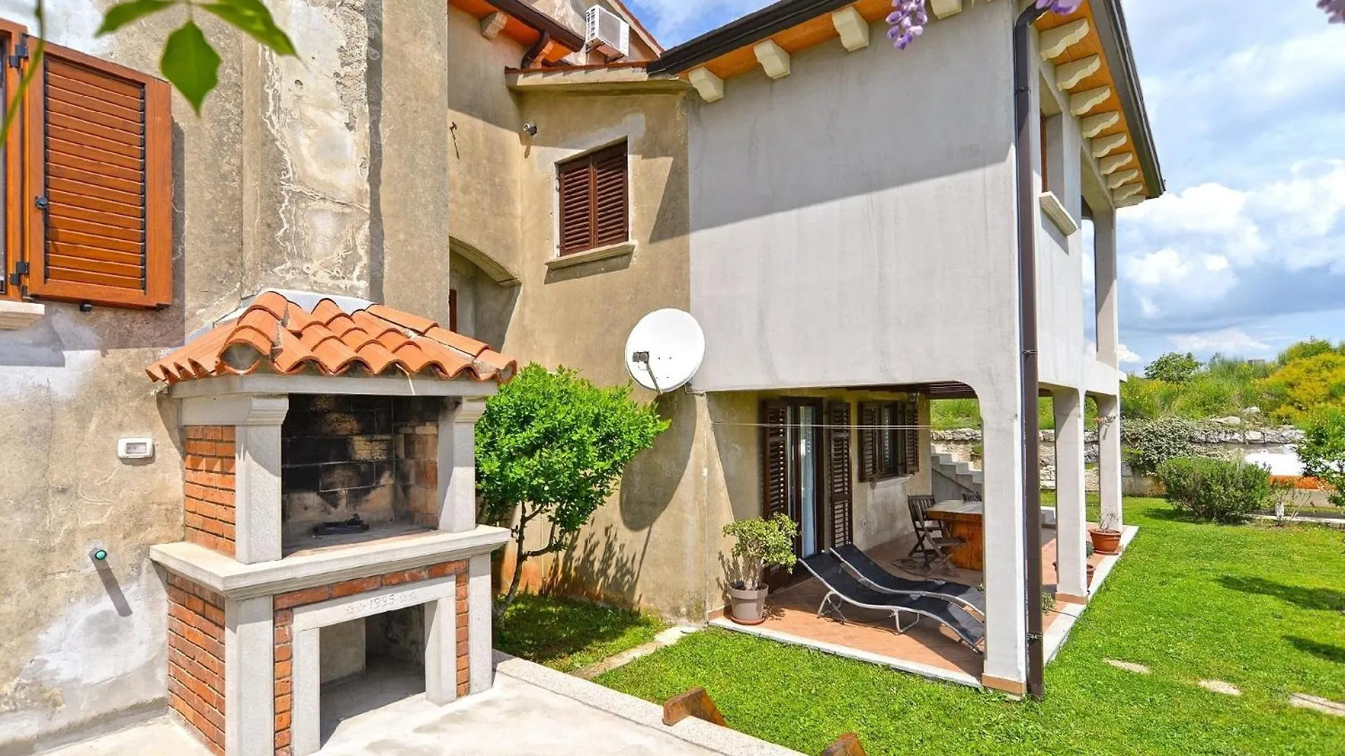 דירה לאבין Ferienwohnung Fuer 4 Personen Ca 50 Qm In Rogocana, Istrien Bucht Von Rasa